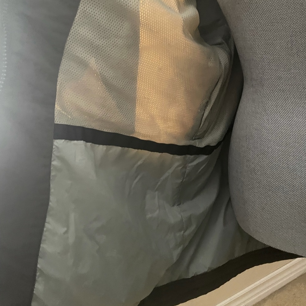 Coat - Picture 4 of 5